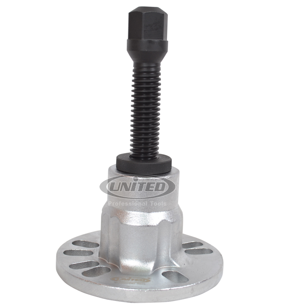 Versatile Hub Puller with Screw for DamageFree Wheel Hub Removal